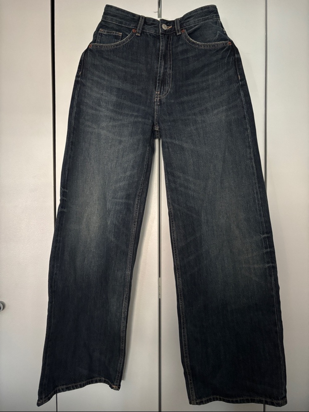 Men's Dark Wash Straight-Leg Jeans - Black